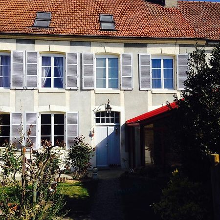 Comme A La Maison Bed & Breakfast Tours-sur-Marne Room photo