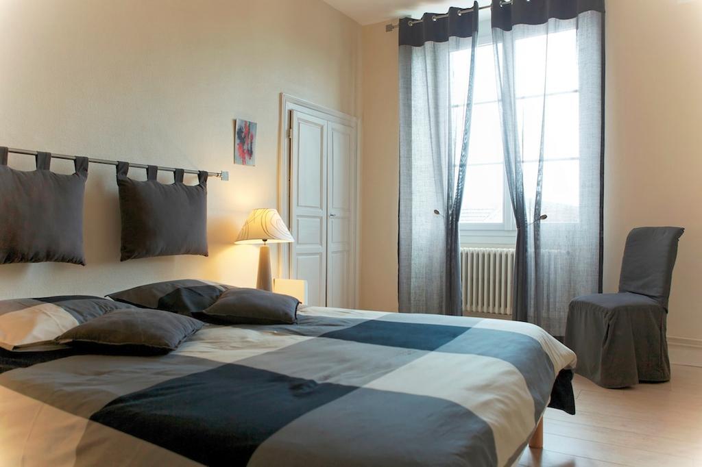 Comme A La Maison Bed & Breakfast Tours-sur-Marne Room photo