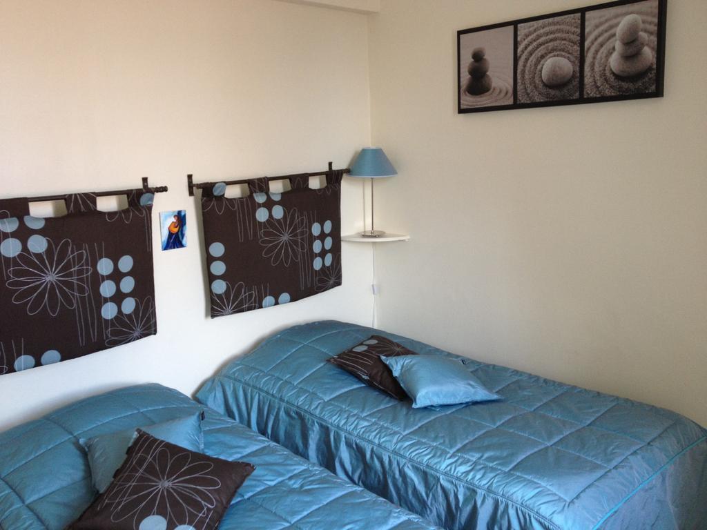Comme A La Maison Bed & Breakfast Tours-sur-Marne Exterior photo