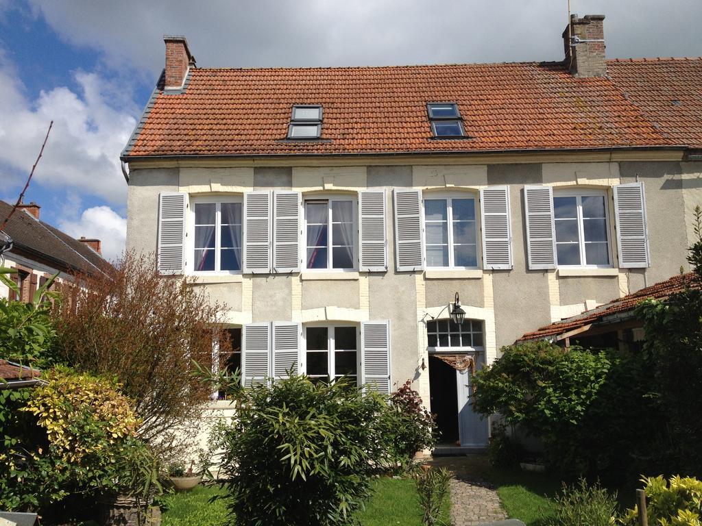 Comme A La Maison Bed & Breakfast Tours-sur-Marne Exterior photo