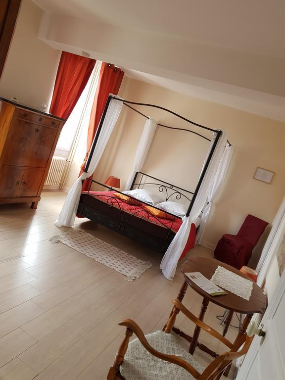 Comme A La Maison Bed & Breakfast Tours-sur-Marne Exterior photo
